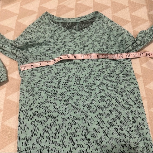 AthletA momentum green print long sleeve seamless fitted top - Picture 4 of 4